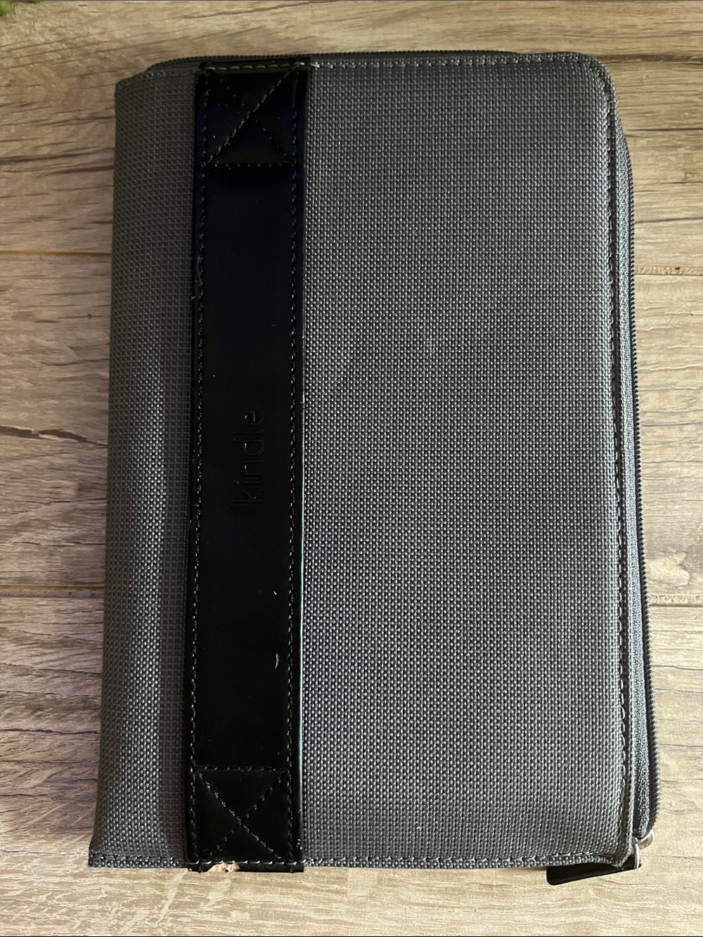 Kindle Case Gray with Black Accent